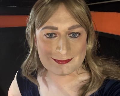 Phyllida backstage at Ithaca festival, Athens - June 2025 - drag improv / drag queen / Phyllida