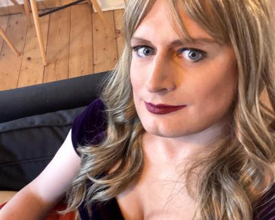 Relaxing - drag improv / crossdress improv / drag queen improv / Phyllida